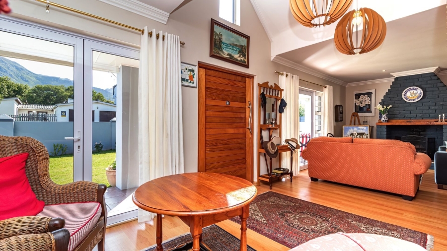 4 Bedroom Property for Sale in Kleinmond Western Cape